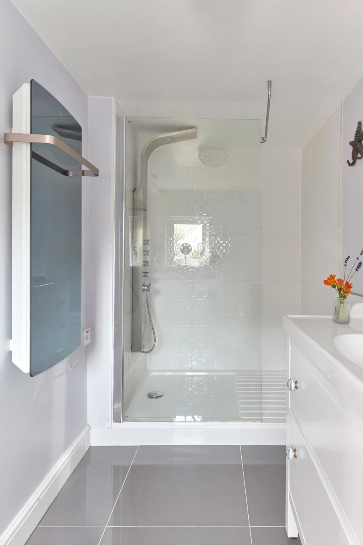 דיל Spacious Coastal Cottage Close To Beach - Bailey Cottage מראה חיצוני תמונה