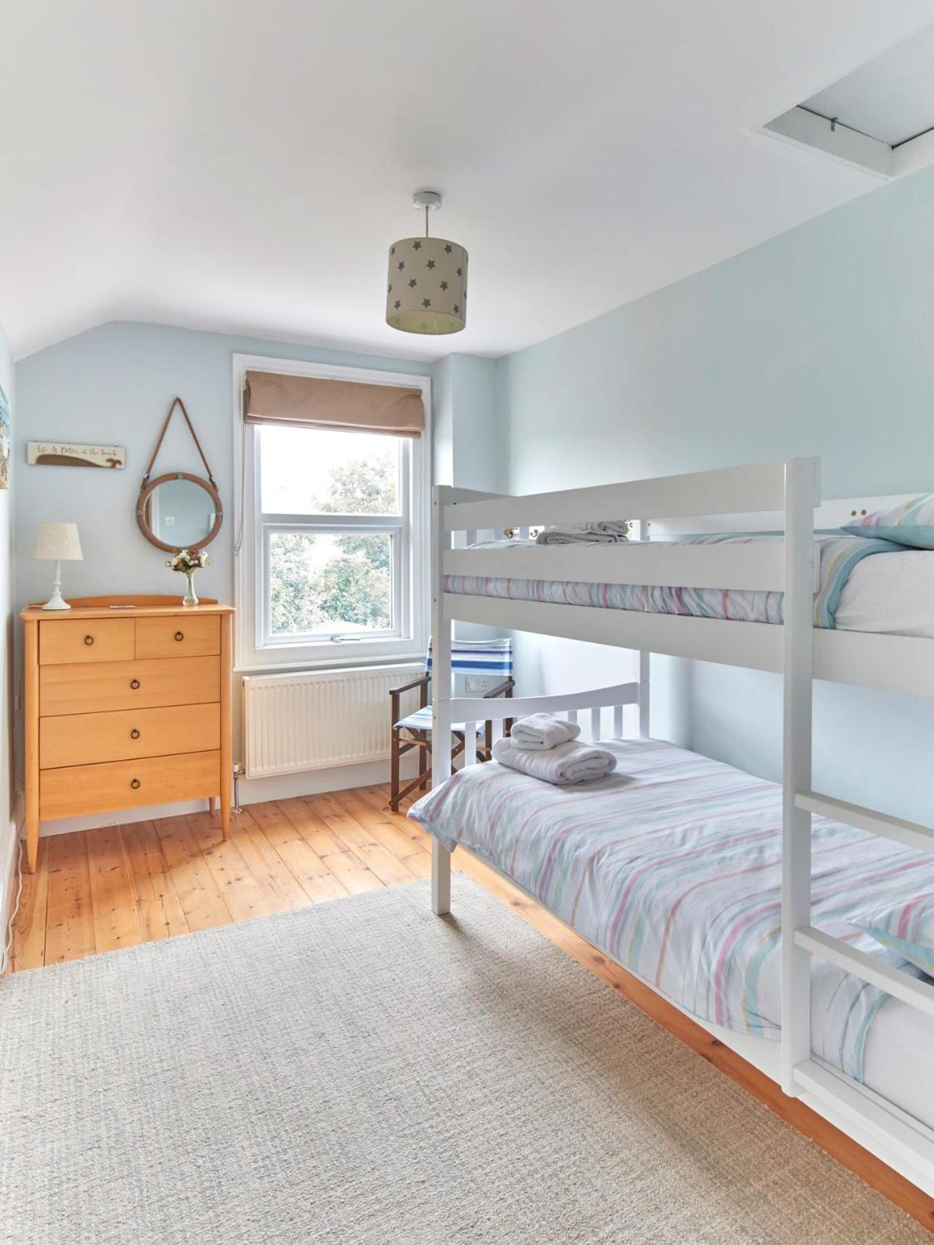 דיל Spacious Coastal Cottage Close To Beach - Bailey Cottage מראה חיצוני תמונה